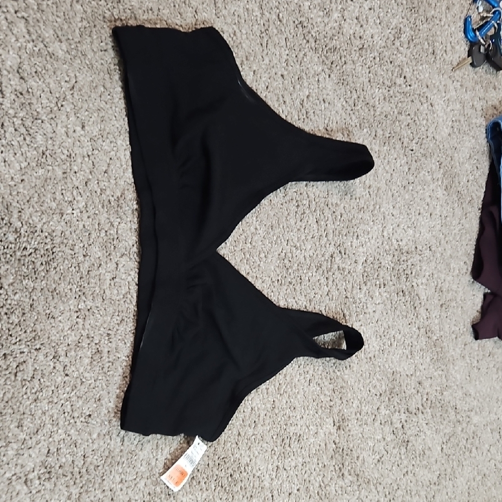 Black Women's Sports Bra